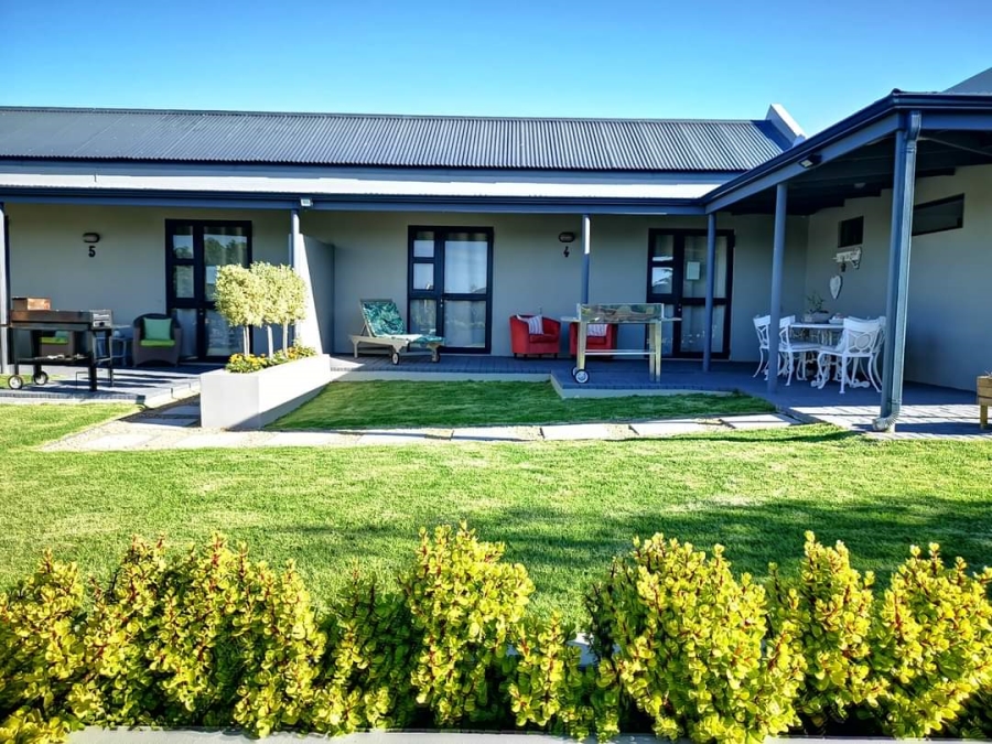 9 Bedroom Property for Sale in Olifantskop Western Cape